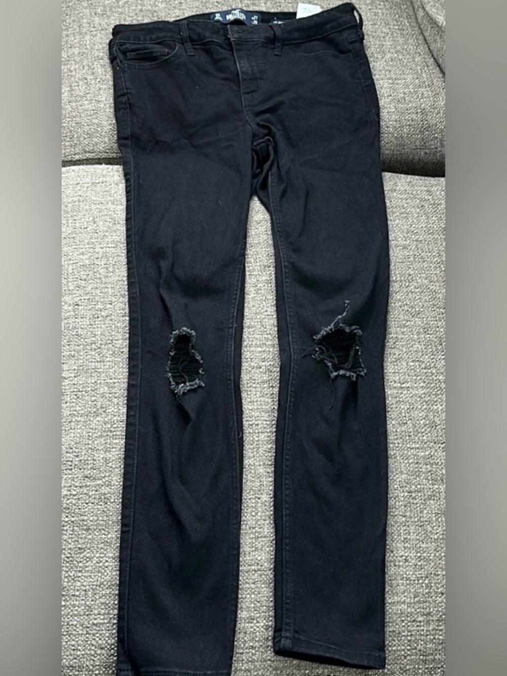 Hollister Mid-Rise Super Skinny Black Ripped Jeans 5S